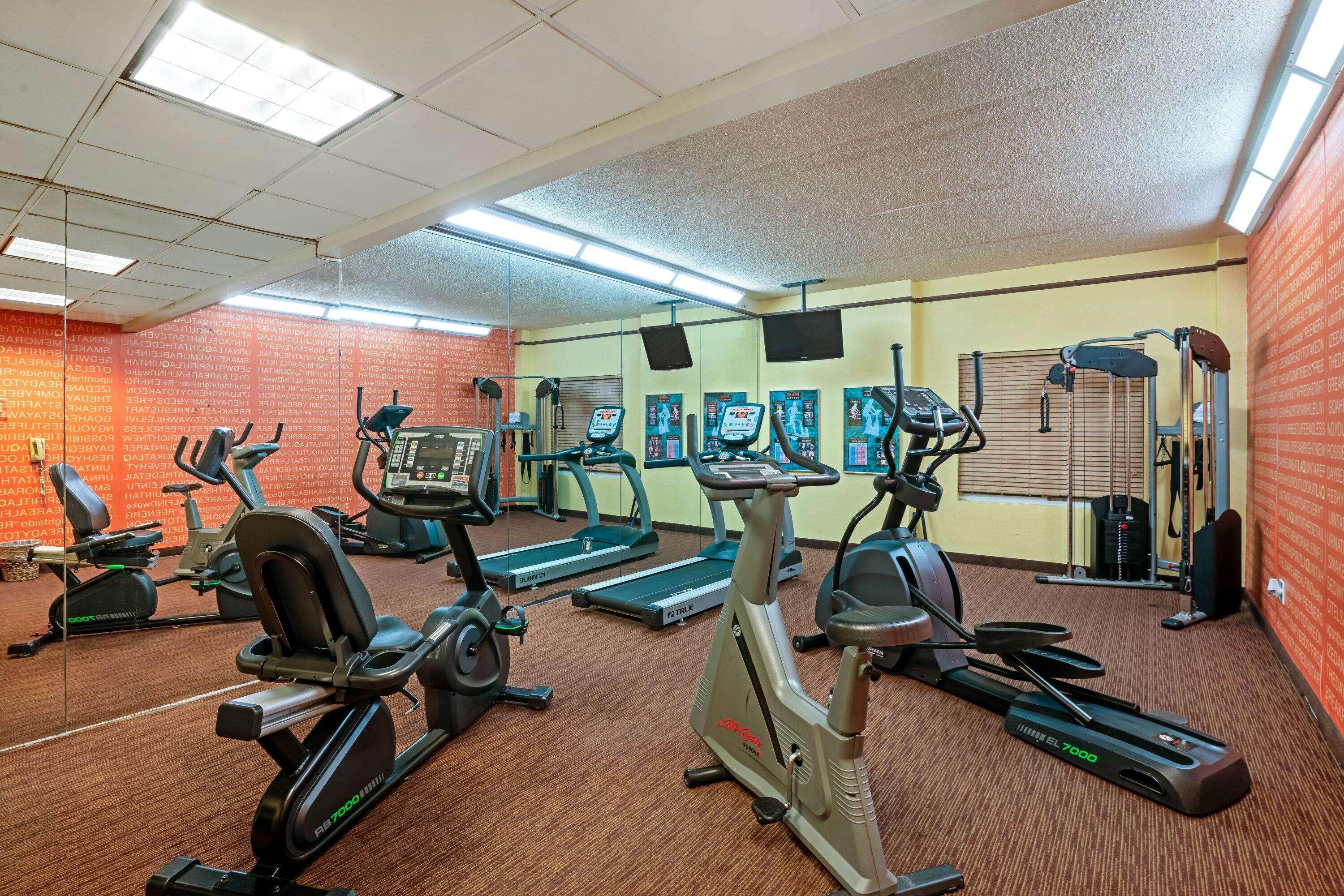 La Quinta By Wyndham Memphis Primacy Parkway Otel Dış mekan fotoğraf